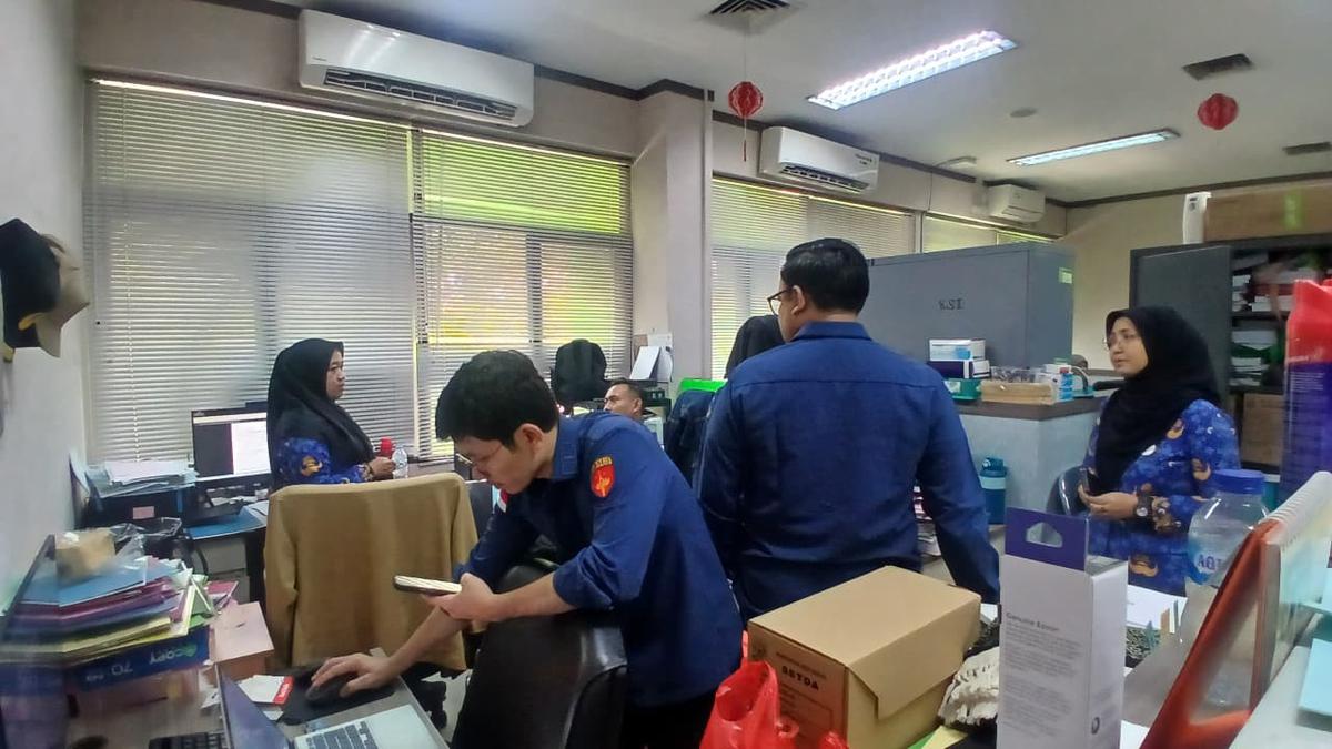 印尼总检察署搜查勿加泗地区秘书处等办公室，涉油气腐败案